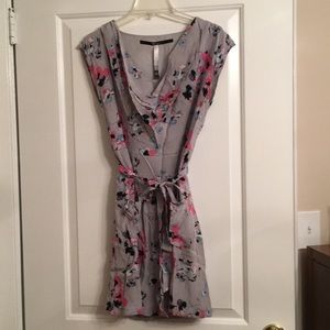 Kensie silver and floral dress with pockets